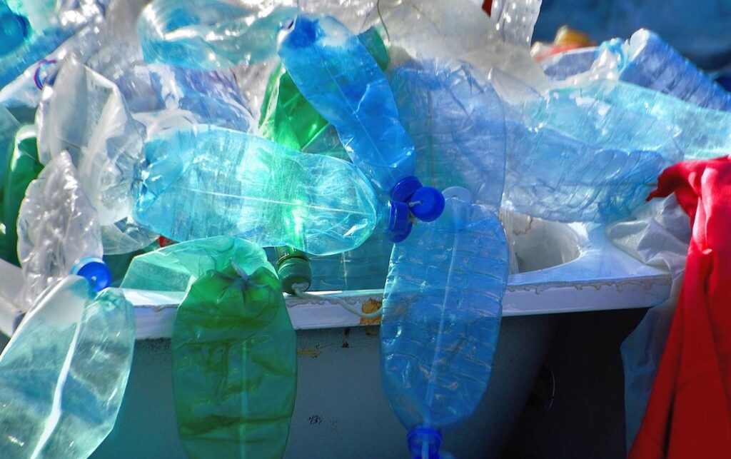 Newly discovered enzyme helps reduce plastic waste to a single molecule