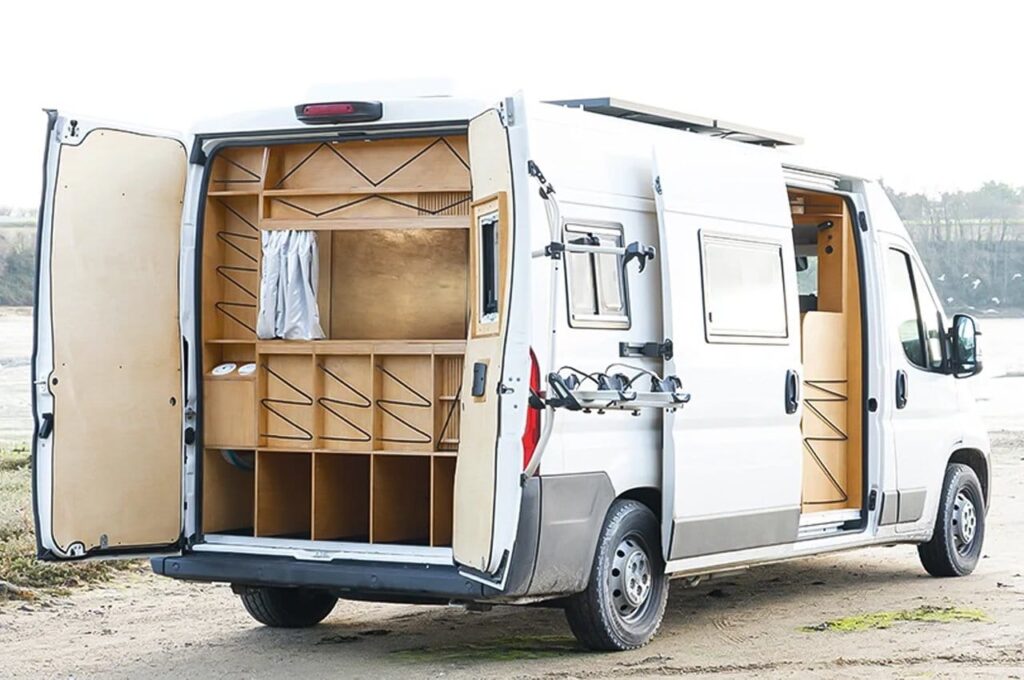 How to turn an old Peugeot Boxer into a self-contained mobile office