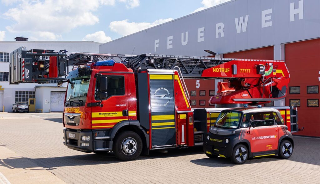 Opel firefighters will use Rocks-e to maneuver inside buildings