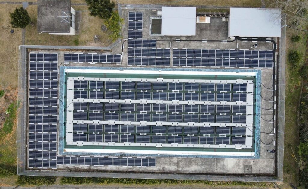 Japanese school swimming pools converted into micro-floating photovoltaic power plants