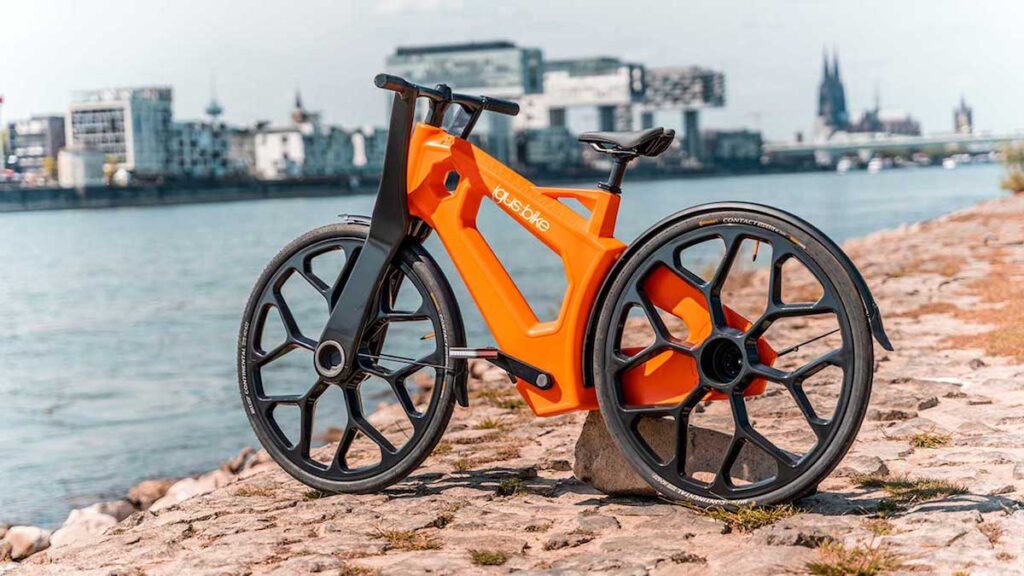 Igus:bike, the bike made with renewable energy and 16 kg of recycled plastic