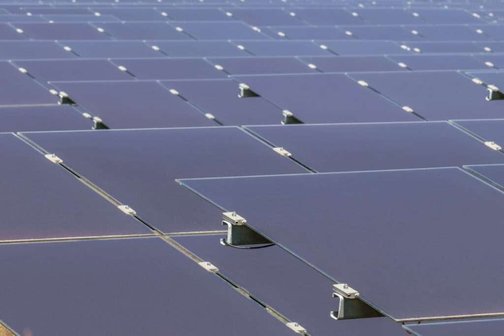 Amorphous silicon photovoltaic, record efficiency exceeded 25%