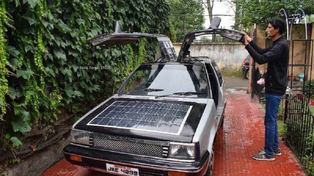 Indian professor develops his own solar car from scratch