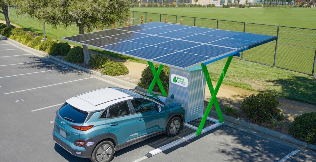 PairTree, the new solar charging station for electric vehicles that requires only 4 hours of assembly