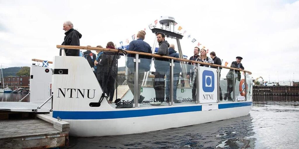 World's first autonomous electric city passenger ferry enters service in Norway