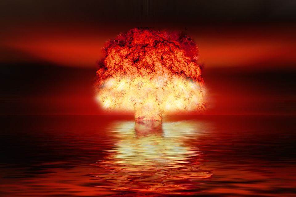 How would a nuclear war affect the Earth?