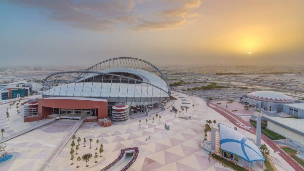 What type of energy do the World Cup stadiums in Qatar use?