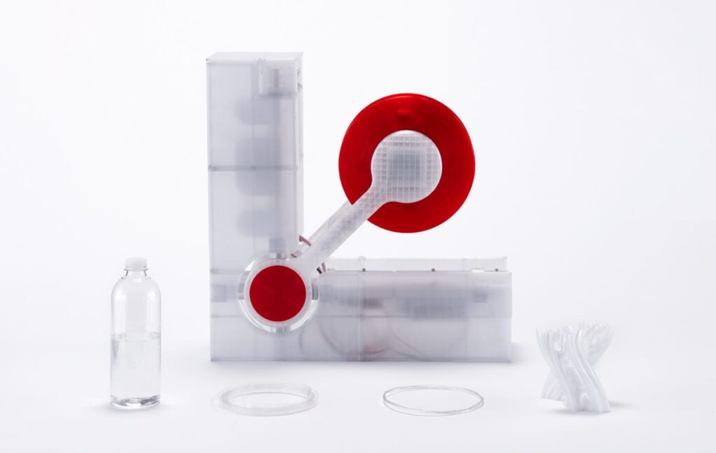 Polyformer, the low-cost opensource machine that transforms plastic bottles into filament for 3D printers