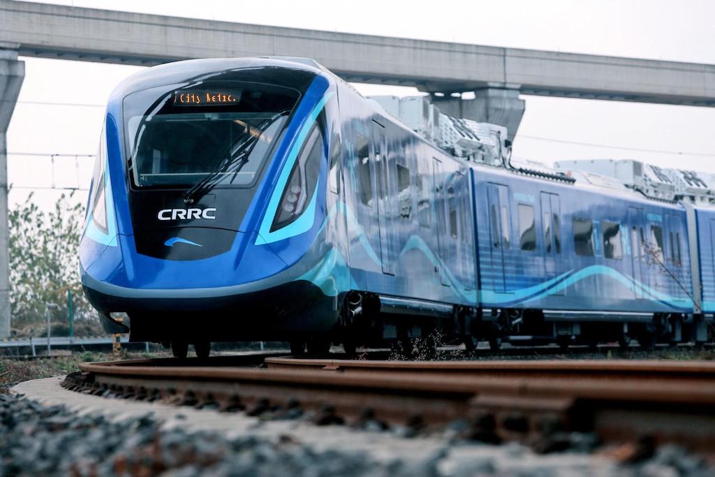 China launches world's fastest hydrogen train, 160 km/h