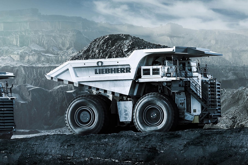 Fortescue receives 15-ton battery designed for one-of-a-kind electric mining truck